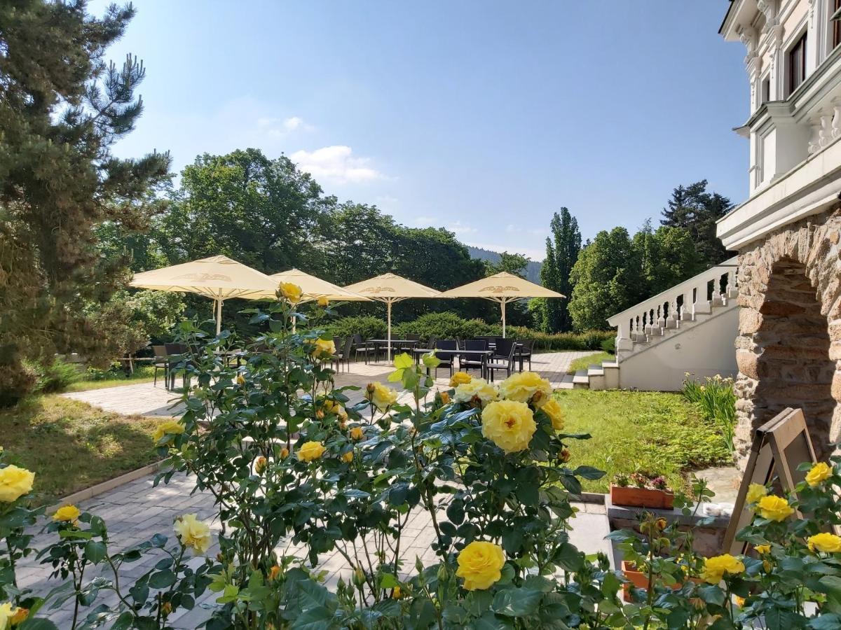 Pension U Golfu Cihelny Karlovy Vary Exterior foto