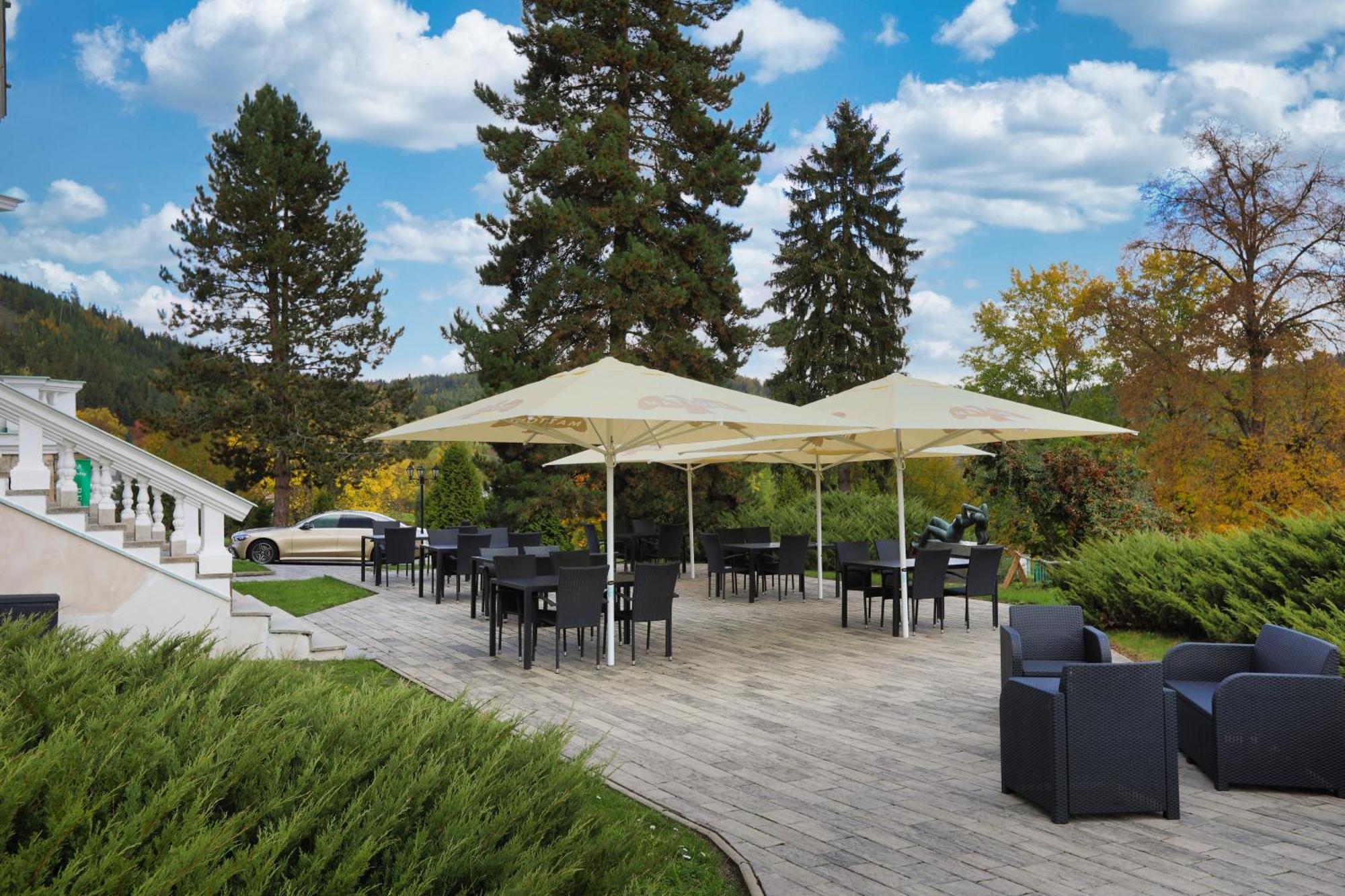 Pension U Golfu Cihelny Karlovy Vary Exterior foto