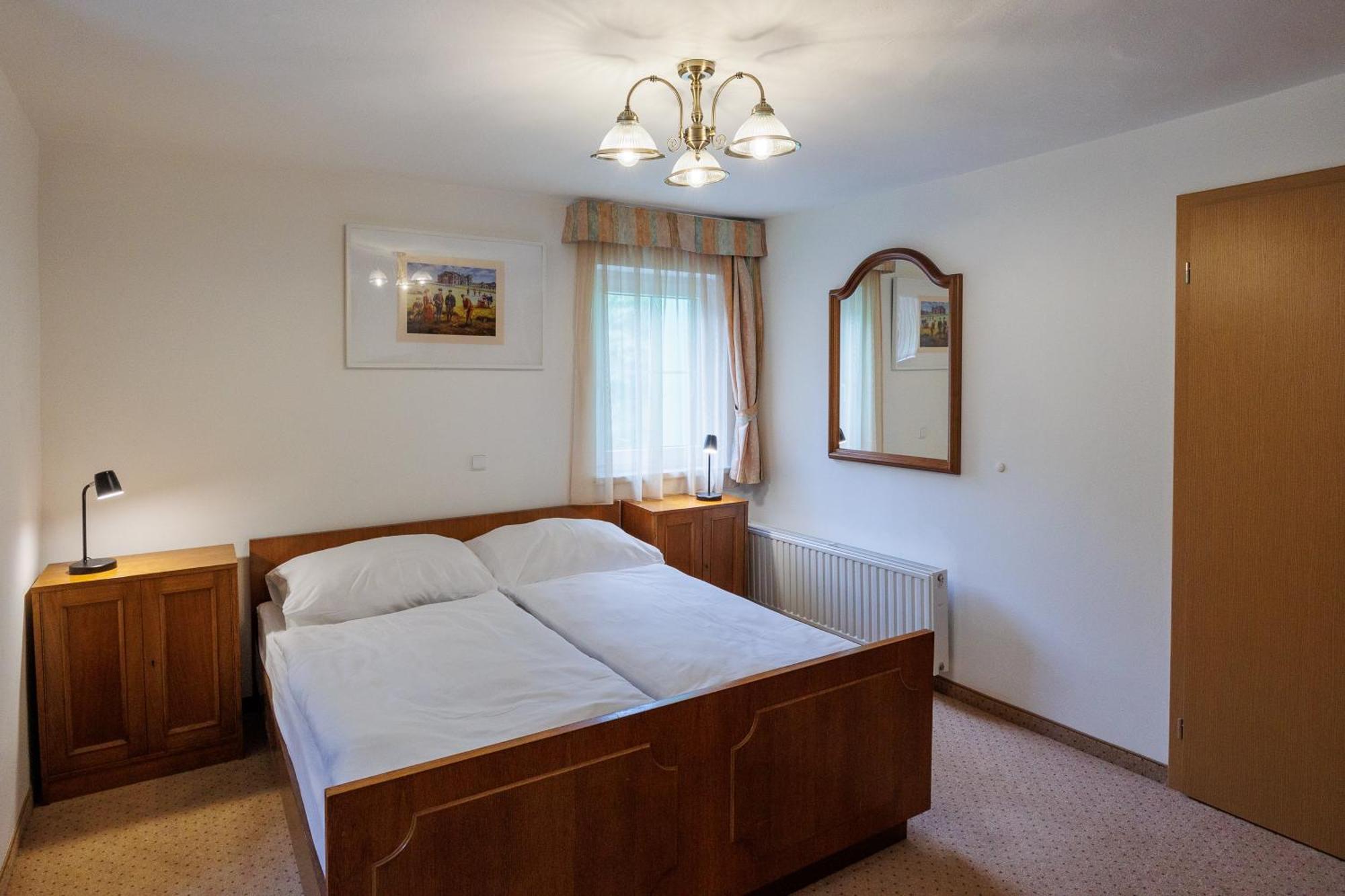 Pension U Golfu Cihelny Karlovy Vary Exterior foto