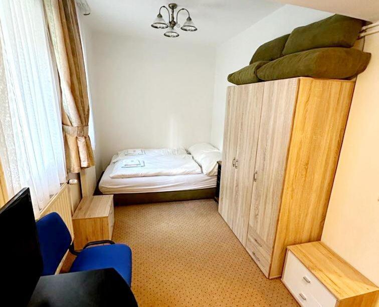 Pension U Golfu Cihelny Karlovy Vary Exterior foto
