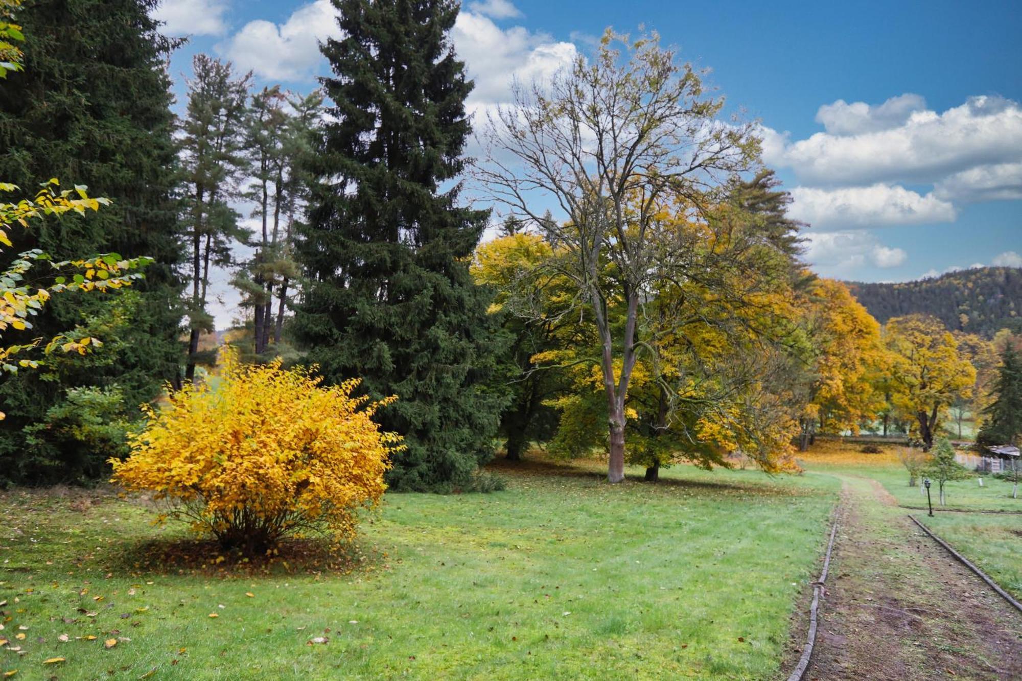Pension U Golfu Cihelny Karlovy Vary Exterior foto
